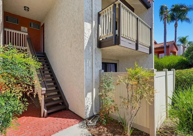 Listing Photo 4 - Condo for sale in building located at 13303 Rancho Penasquitos Blvd, San Diego, CA 92129 - Unit #A204