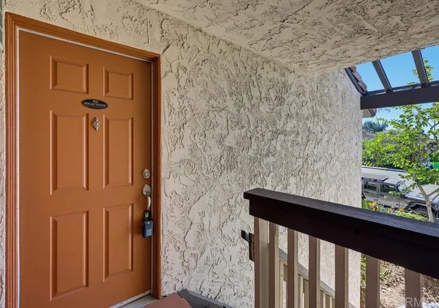 Listing Photo 5 - Condo for sale in building located at 13303 Rancho Penasquitos Blvd, San Diego, CA 92129 - Unit #A204
