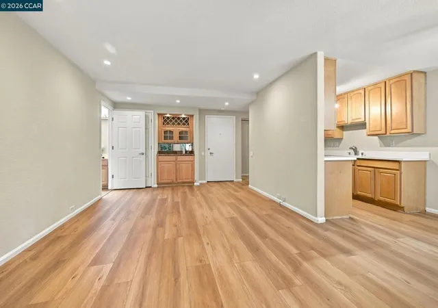 Condo for sale at 155 Sharene Ln #104, Walnut Creek, CA 94596 | MLS# 41150098