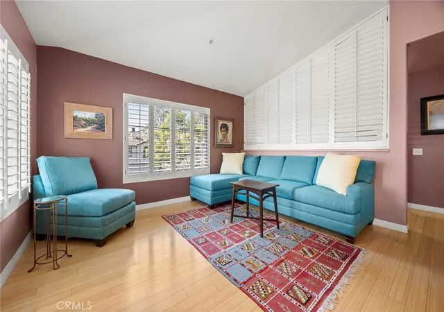 Listing Photo 3 - Condo for sale in building located at 2960 Champion, Tustin, CA 92782 - Unit #408