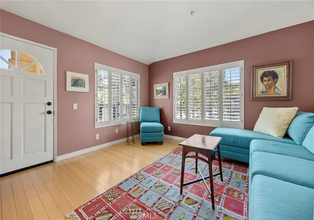 Listing Photo 4 - Condo for sale in building located at 2960 Champion, Tustin, CA 92782 - Unit #408