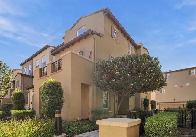 Townhouse for sale at 16918 Vasquez Way #73, San Diego, CA 92127 | MLS# 260024004SD