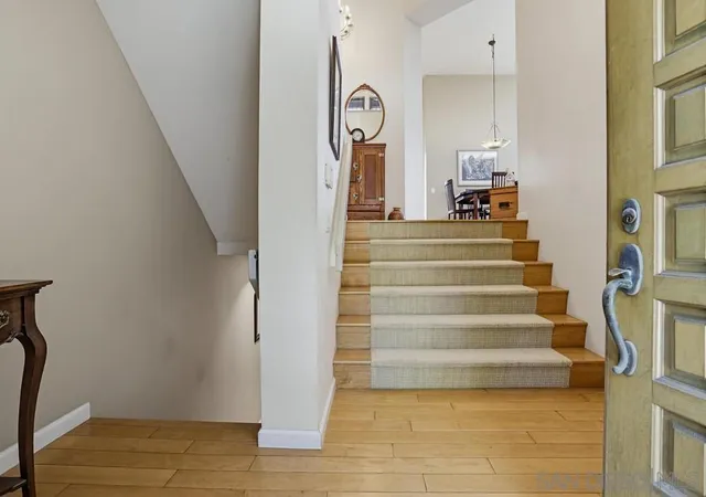 Photo 3 of Sale Pending at 803 Spindrift Dr, Del Mar, CA 92014 | MLS# 260024005SD | Listing updated on 2026-10-06