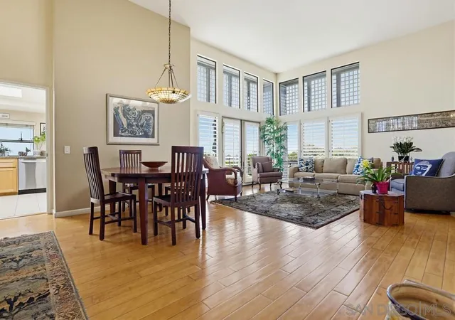 Photo 3 of Sale Pending at 803 Spindrift Dr, Del Mar, CA 92014 | MLS# 260024005SD | Listing updated on 2026-10-06
