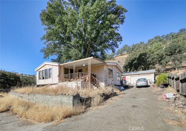 Photo 3 of Single family home for sale at 601 New Long Valley, Clearlake Oaks, CA 95423 | MLS# LC26213557 | Listing updated on 2026-10-03