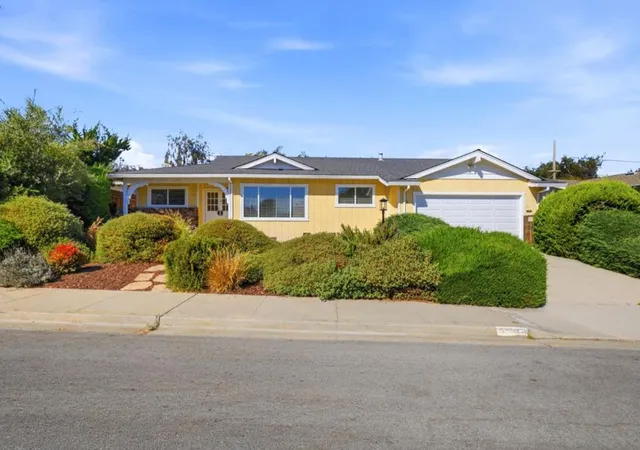 Single family home for sale at 131 Woodcrest Pl, Santa Cruz, CA 95065 | MLS# ML82063347