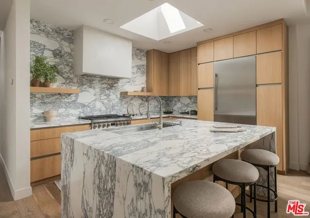 Photo 2 of Single family home for sale at 343 N Alfred St, Los Angeles, CA 90048 | MLS# 26984599 | Listing updated on 2026-10-10