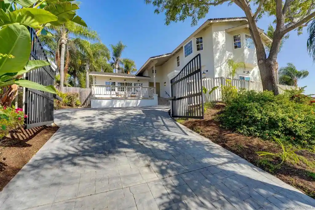 Photo 1 of Single family home for sale at 4208 Park Dr, Carlsbad, CA 92008 | MLS# 260024016SD | Listing updated on 2026-10-22