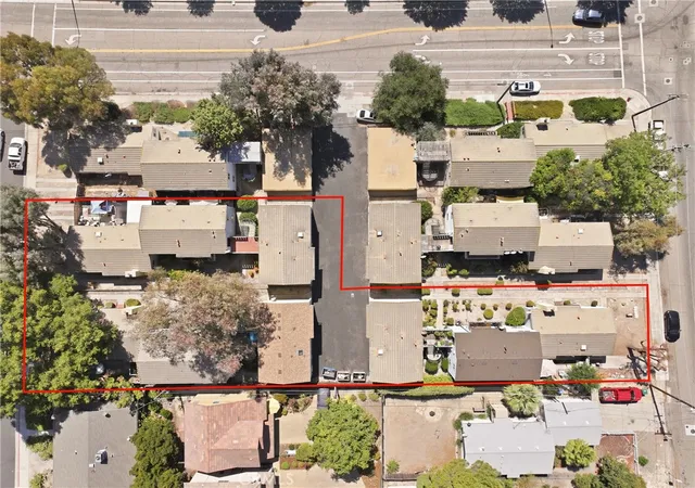Photo 1 of Multi family home for sale at 111 Oak, Paso Robles, CA 93446 | MLS# SC26210944 | Listing updated on 2026-10-11