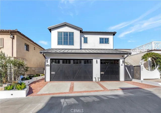 Photo 1 of Condo for sale at 221 Carnation Ave, Corona Del Mar, CA 92625 | MLS# OC26213008 | Listing updated on 2026-10-03