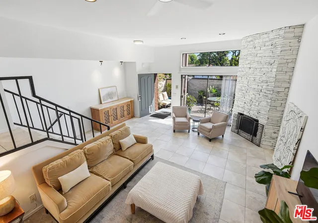Photo 1 of Condo for sale at 4631 Alla Rd #4, Marina Del Rey, CA 90292 | MLS# 26995681 | Listing updated on 2026-10-10