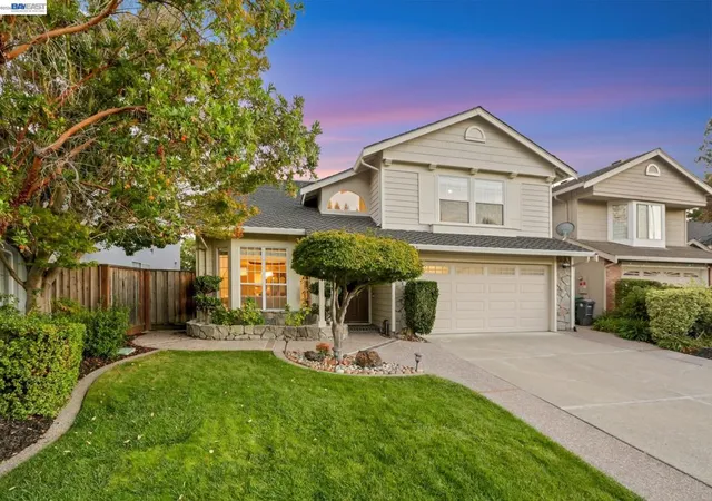 Single family home for sale at 128 Summerset Ct, San Ramon, CA 94583 | MLS# 41150119