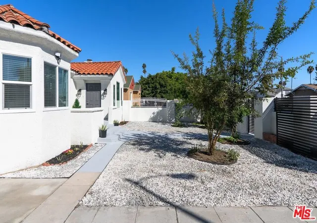 Photo 3 of Multi family home for sale at 4241 Arlington Ave, Los Angeles, CA 90008 | MLS# 26992309 | Listing updated on 2026-10-10