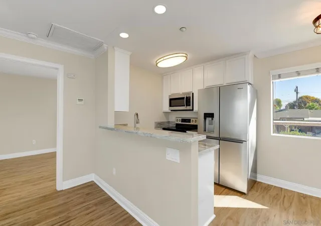 Listing Photo 4 - Condo for sale in building located at 201 Twin Oaks Ave, Chula Vista, CA 91910 - Unit #5