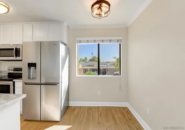 Listing Photo 5 - Condo for sale in building located at 201 Twin Oaks Ave, Chula Vista, CA 91910 - Unit #5