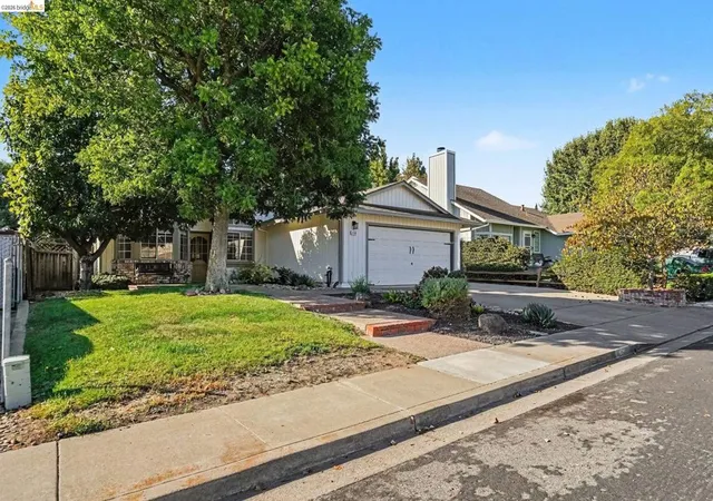 Photo 3 of Single family home for sale at 4150 Sequoia Dr, Oakley, CA 94561 | MLS# 41150124 | Listing updated on 2026-10-09