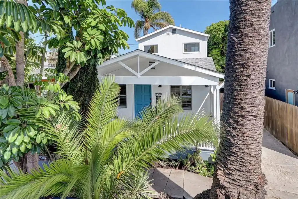 Photo 1 of Single family home for sale at 2328 Beach Ave, Venice, CA 90291 | MLS# SB26211255 | Listing updated on 2026-10-29