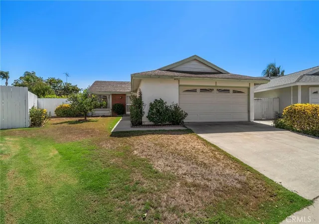 Photo 2 of Sale Pending at 4862 Redbluff Cir, Irvine, CA 92604 | MLS# OC26212339 | Listing updated on 2026-10-11