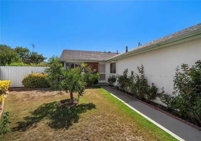 Photo 3 of Sale Pending at 4862 Redbluff Cir, Irvine, CA 92604 | MLS# OC26212339 | Listing updated on 2026-10-11