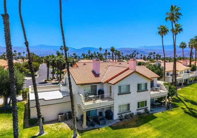 Listing Photo 1 - Condo for sale in building located at 673 Vis Lago Cir N, Palm Desert, CA 92211 - Unit #
