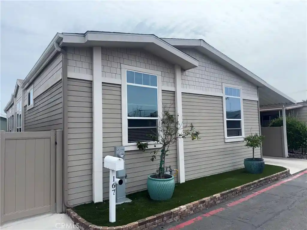 Photo 1 of Manufactured home for sale at 16444 Bolsa Chica St #167, Huntington Beach, CA 92649 | MLS# OC26215012 | Listing updated on 2026-10-24