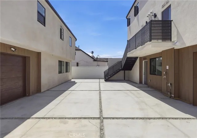 Photo 4 of House for sale at 1507 West 83rd, Los Angeles, CA 90047 | MLS# RS26215065 | Listing updated on 2026-10-02