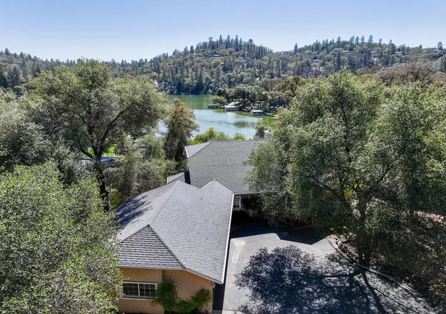 Photo 4 of Single family home for sale at 13814 Lake Wildwood Dr, Penn Valley, CA 95946 | MLS# ML82063410 | Listing updated on 2026-10-06