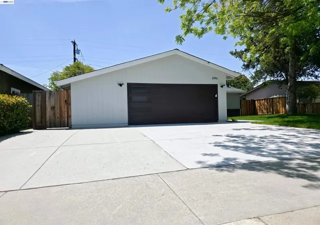 Photo 2 of Single family home for sale at 6746 Bollinger Rd, San Jose, CA 95129 | MLS# 41150160 | Listing updated on 2026-10-09