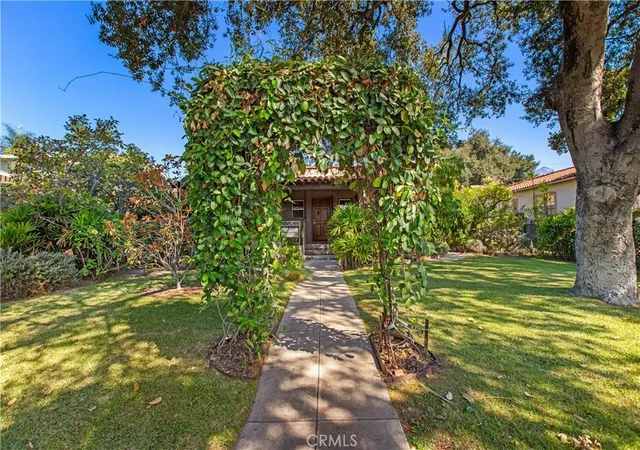 Photo 3 of Sale Pending at 1759 Las Lunas, Pasadena, CA 91106 | MLS# CV26212661 | Listing updated on 2026-10-11