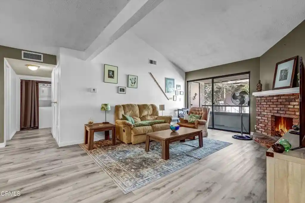 Listing Photo 1 - Condo for sale in 15511 Sherman Wy located at 15511 Sherman Wy, Van Nuys, CA 91406 - Unit #32