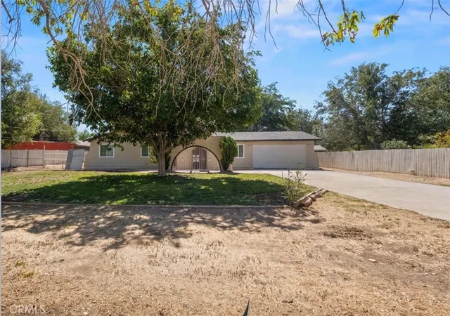 Single family home for sale at 10204 E Avenue S, Littlerock, CA 93543 | MLS# PI26214625