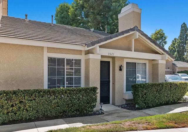 Photo 2 of Condo for sale at 3521 Caminito Carmel Lndg, San Diego, CA 92130 | MLS# PTP2607457 | Listing updated on 2026-10-07