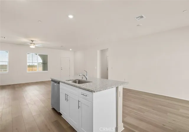 Photo 3 of Single family home for sale at 14712 Indigo Rd, Apple Valley, CA 92307 | MLS# SW26215231 | Listing updated on 2026-10-03