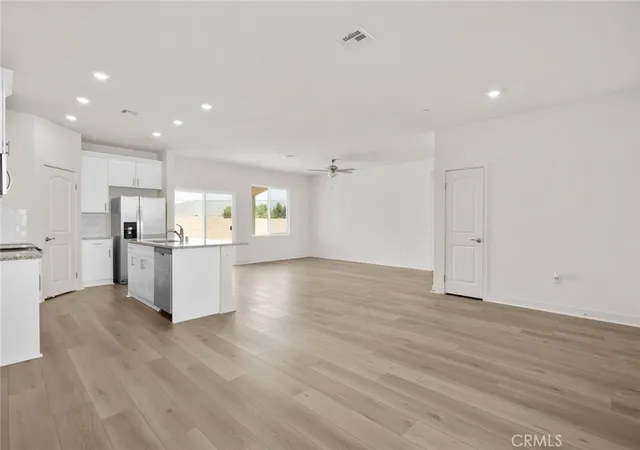 Photo 3 of Single family home for sale at 14756 Indigo Rd, Apple Valley, CA 92307 | MLS# SW26215261 | Listing updated on 2026-10-03