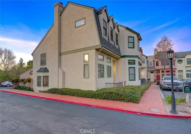 Listing Photo 3 - Condo for sale in building located at 1106 Oceanaire, San Luis Obispo, CA 93405 - Unit #1