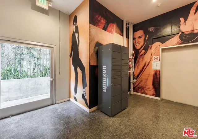 Photo 2 of Condo for sale at 751 N Fairfax Ave #2, Los Angeles, CA 90046 | MLS# 26989113 | Listing updated on 2026-10-11