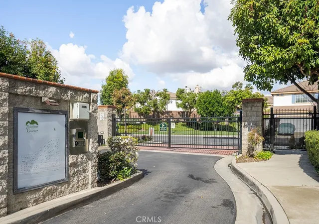 Photo 2 of Single family home for sale at 2037 Pine Hurst, Hawthorne, CA 90250 | MLS# RS26214135 | Listing updated on 2026-10-28
