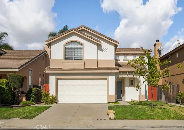 Photo 3 of Single family home for sale at 2037 Pine Hurst, Hawthorne, CA 90250 | MLS# RS26214135 | Listing updated on 2026-10-28