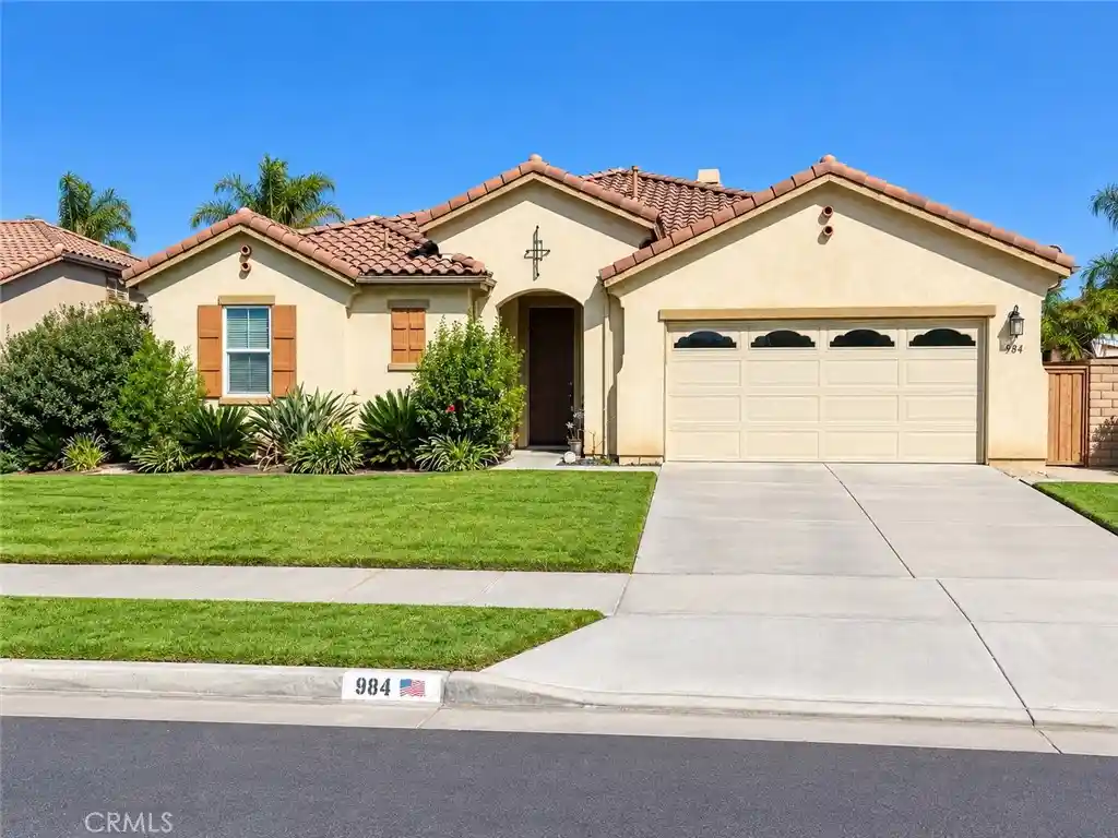 Photo 1 of Single family home for sale at 984 Paintbrush, Hemet, CA 92545 | MLS# SW26215238 | Listing updated on 2026-10-29
