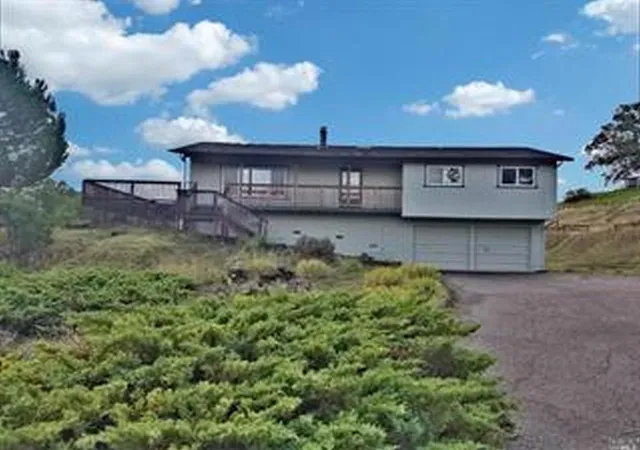 Photo 1 of Single family home for sale at 751 Riverside Dr, Ukiah, CA 95482 | MLS# ML82063433 | Listing updated on 2026-10-11