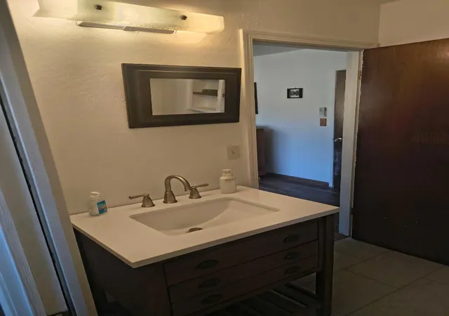 Photo 4 of Single family home for sale at 751 Riverside Dr, Ukiah, CA 95482 | MLS# ML82063433 | Listing updated on 2026-10-11