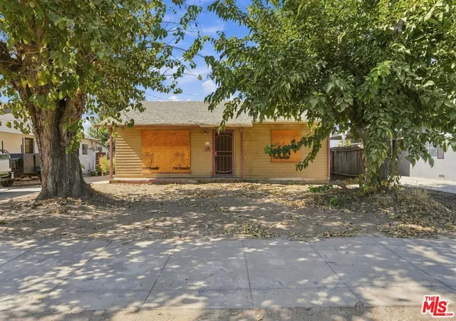 Photo 1 of Single family home for sale at 528 S D St, Exeter, CA 93221 | MLS# 26994737 | Listing updated on 2026-10-10