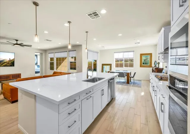Photo 3 of Single family home for sale at 81835 Vida Bella Dr, La Quinta, CA 92253 | MLS# 219153703DA | Listing updated on 2026-10-03
