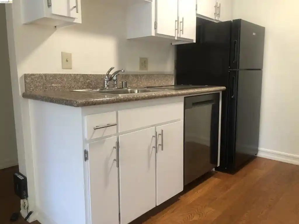 Condo for sale at 250 Whitmore St #302, Oakland, CA 94611 | MLS# 41150192