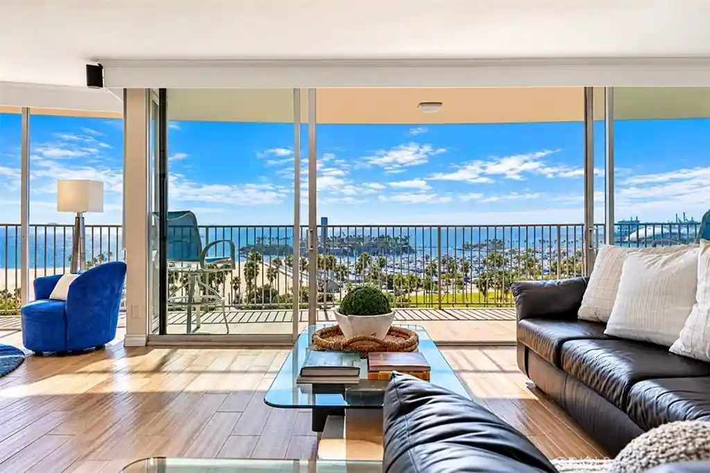 Listing Photo 1 - Condo for sale in 700 E Ocean Blvd located at 700 E Ocean Blvd, Long Beach, CA 90802 - Unit #1206