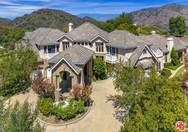 Photo 3 of Mansion for sale at 710 Rancho Dos Vientos Dr, Newbury Park, CA 91320 | MLS# 26995685 | Listing updated on 2026-10-10