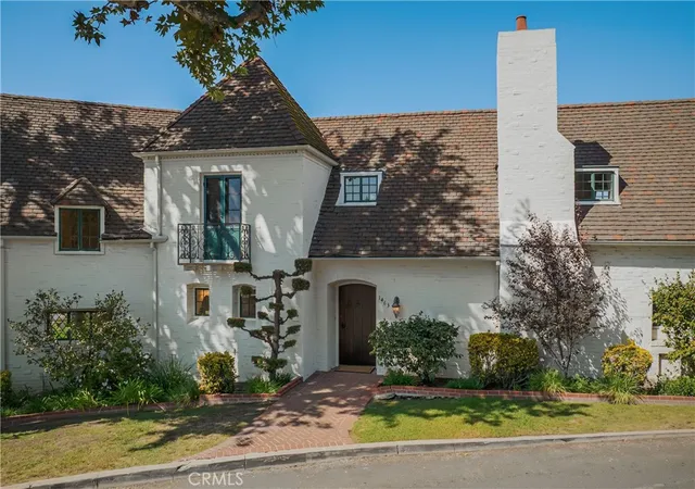 Photo 3 of Single family home for sale at 1463 Melwood, Glendale, CA 91207 | MLS# GD26213295 | Listing updated on 2026-10-11