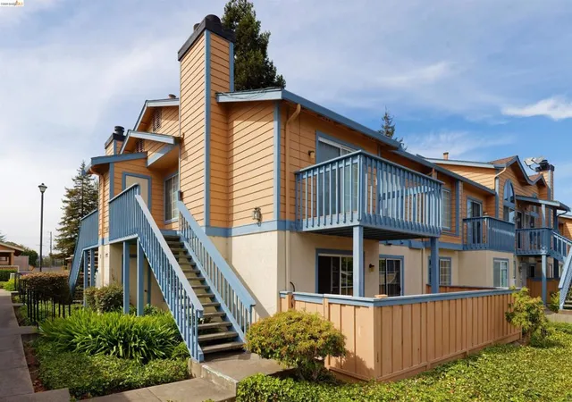 Condo for sale at 67 Glenwood, Hercules, CA 94547 | MLS# 41150198