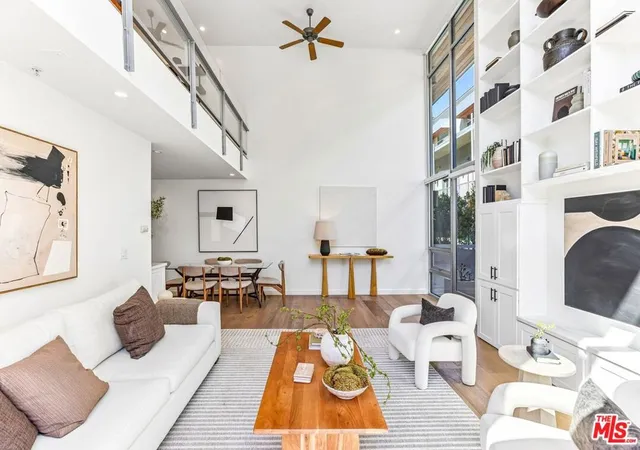 Listing Photo 5 - Condo for sale in building located at 5806 Waring Ave, Los Angeles, CA 90038 - Unit #7