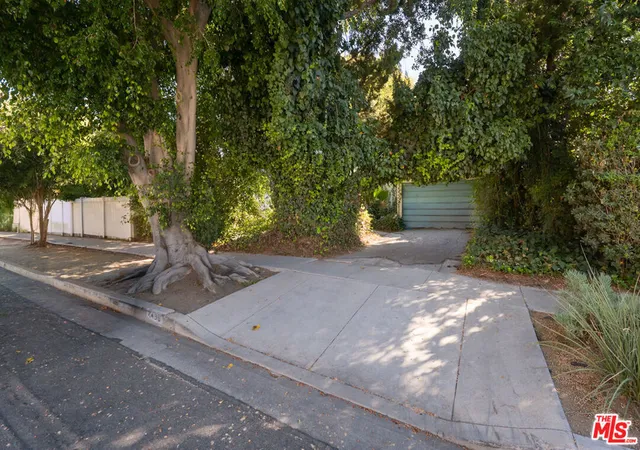 Photo 3 of Single family home for sale at 4480 Colbath Ave, Sherman Oaks, CA 91423 | MLS# 26876203 | Listing updated on 2026-10-10